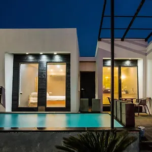 펜션 Aqua Beautique Poolvilla, 제주